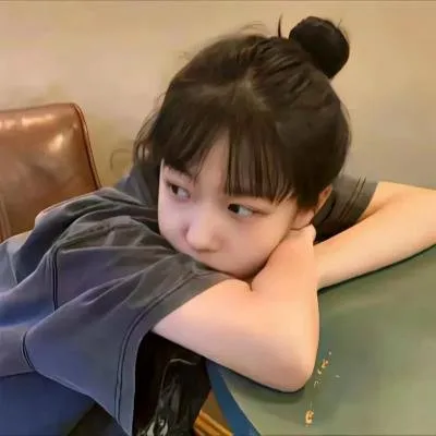 娱乐圈高甜喜剧《触及真心》1080P在线：过气女星给冷面律师当秘书，鬼怪CP再续前缘