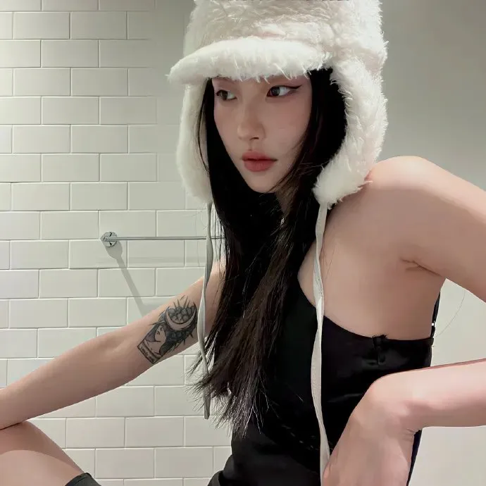 【高甜异能】《大力女子姜南顺》超清完整版：母女三代超能力，手撕毒贩又燃又爆笑